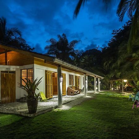 Our Beachfront Bungalow Punta Uva Luaran gambar