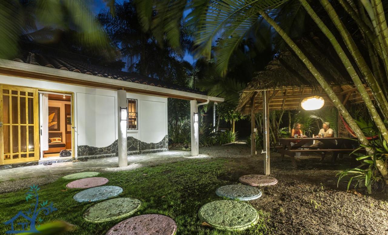 Our Beachfront Bungalow Punta Uva Luaran gambar